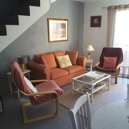 Maison dans beau village du Luberon Mérindol Extérieur photo