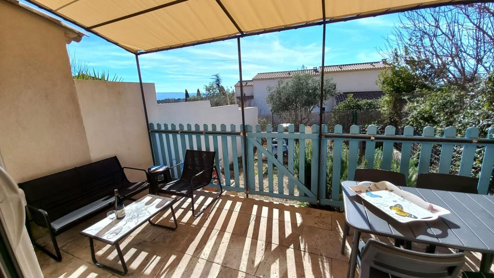 Maison dans beau village du Luberon Mérindol Extérieur photo